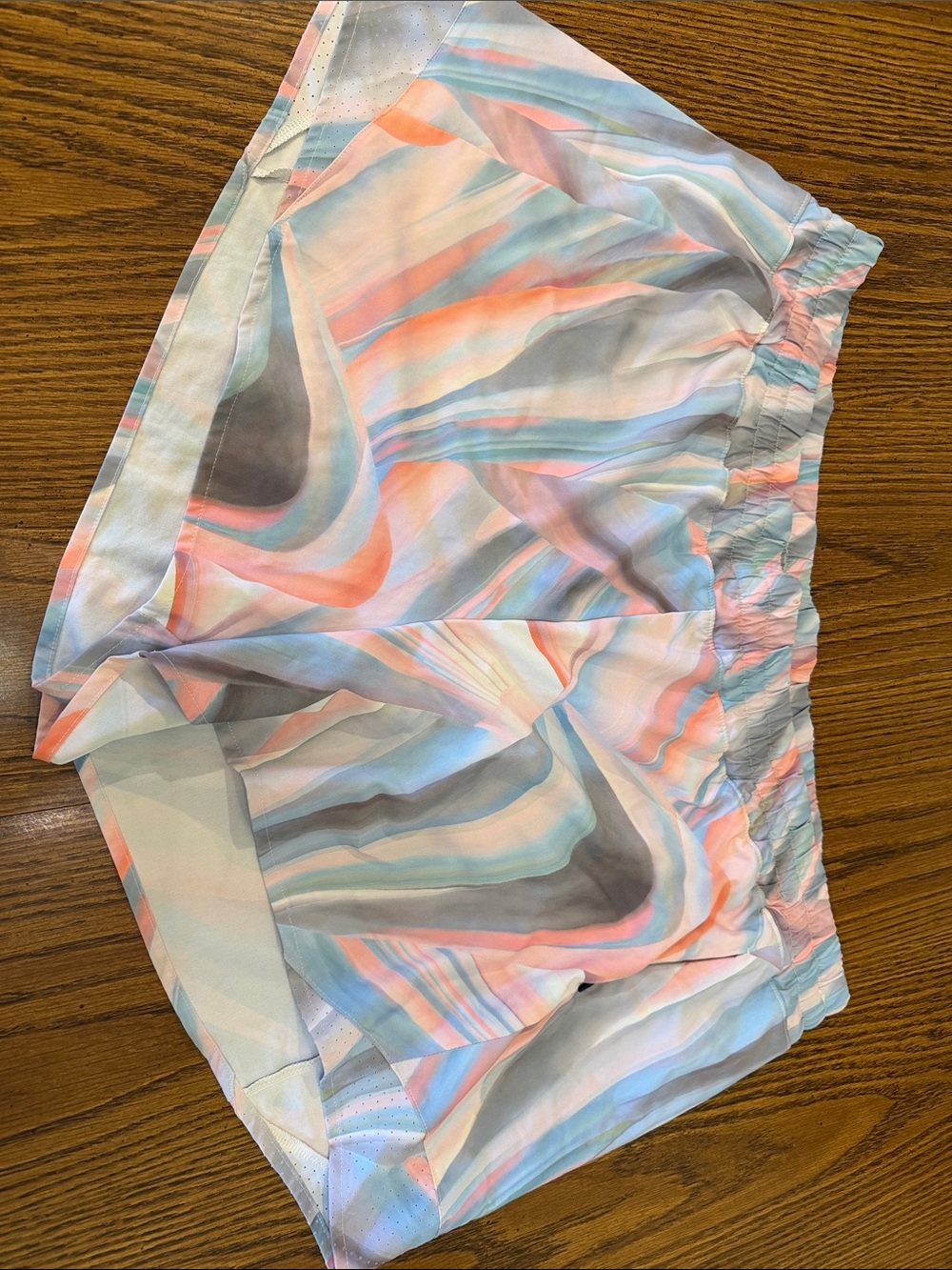 Women’s Pastel Marble Print Running Shorts size 2xl